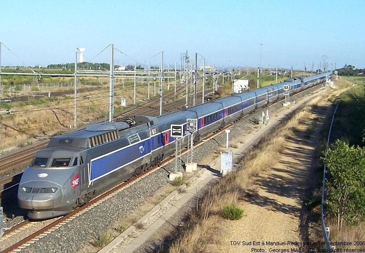 20060901 TGV PSE sur V1 LN5 02.jpg