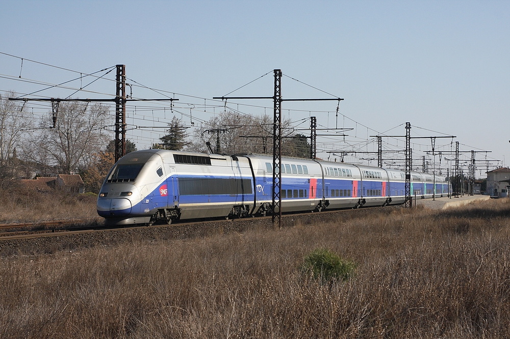tgv 6207 à Lunel.jpg